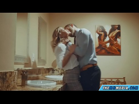❤️ Döşlü sarışın sizi ictimai tualetdə aldatdıqda ️❌ Keyfiyyətli porno az.hentaidude.ru
